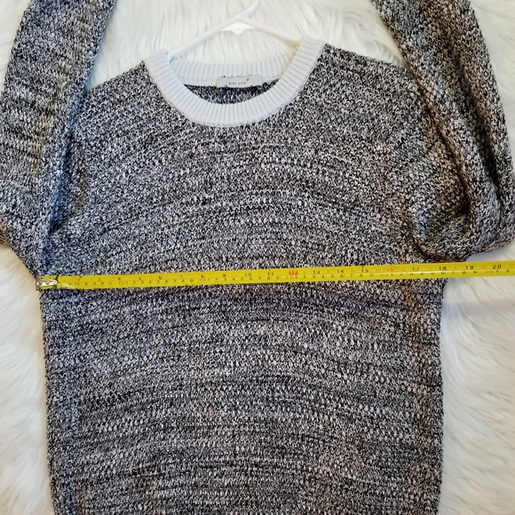 Peruna Sweater Color Black and Cream.!!. - Picture 14 of 15